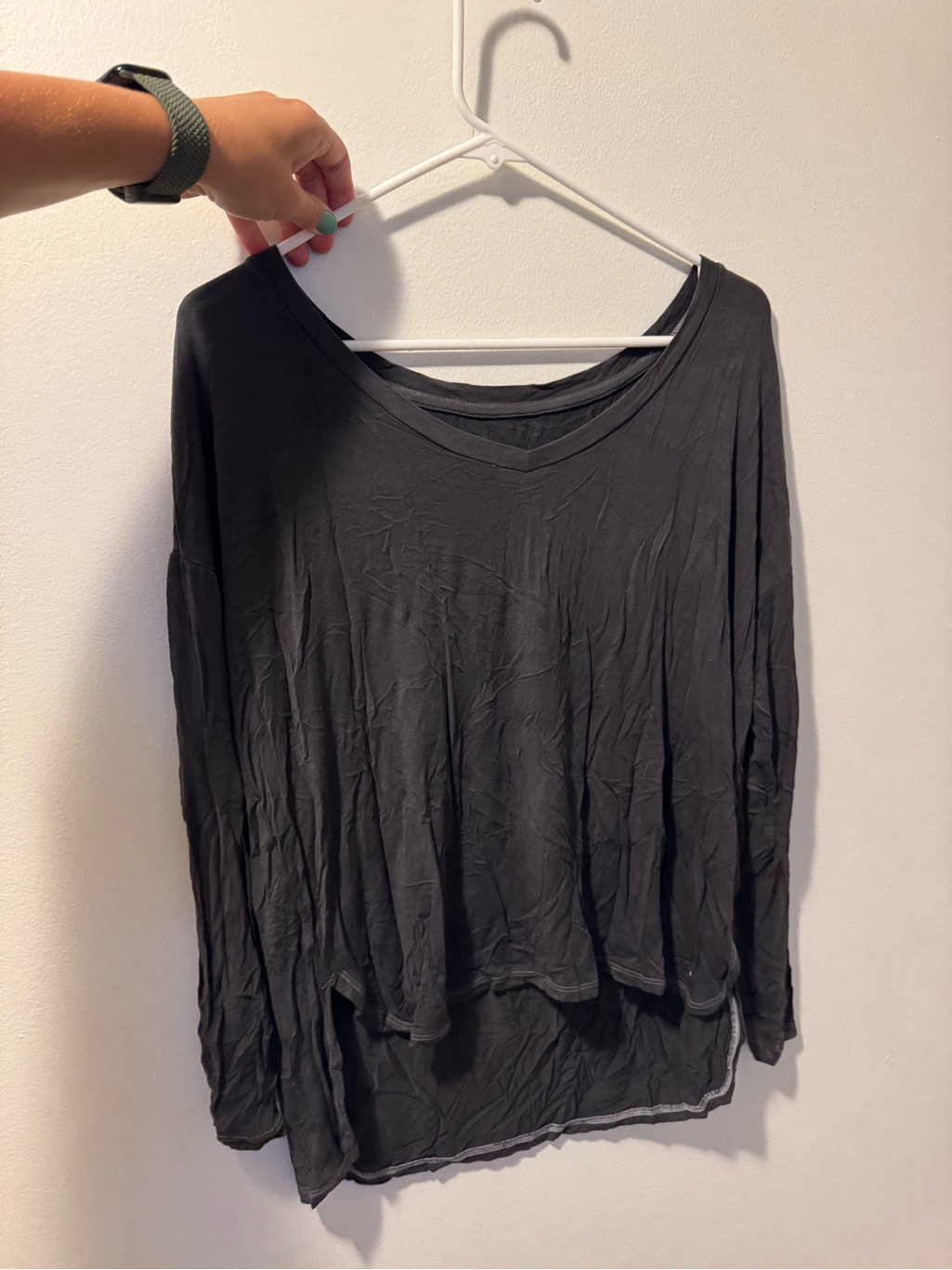 American Eagle Outfitters Black Long Sleeve V-Neck Top